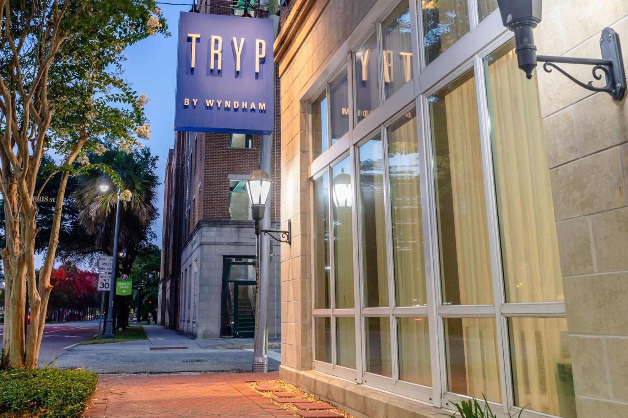 Tryp By Wyndham Саванна Экстерьер фото